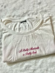T Shirt🤍🩷