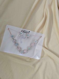 Beauty Queen Necklace & Earring Set. (Unused)