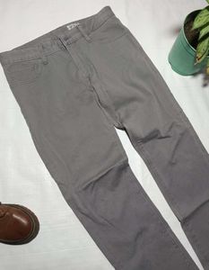 Uniq-lo Pants