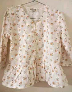 Women Cute White Colored Top