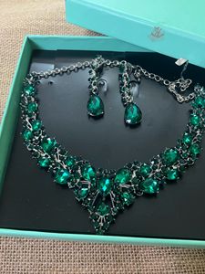 MOLIE - Necklace earing set