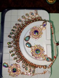 Synthetic Jewellery Set