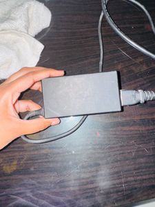 HP Original Charger