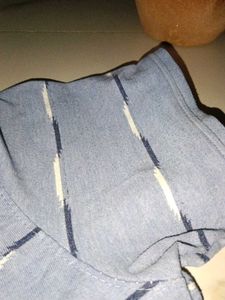 blue striped tshirt