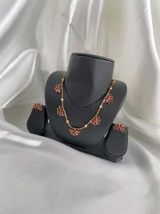 Red Flower Choker