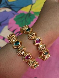 Lakshmi Bangle With Multistone. New 2.6