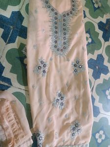 Beautiful Karachi Suit With Inner ( Unstitched )