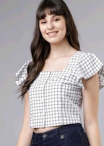 Chic Checkered Crop Top