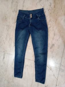 High Waisted Jeans✨