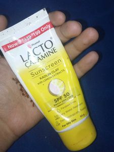 Lacto Calamine Sunscreen SPF 50