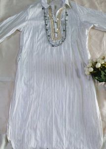 free shipping....Elegant White Kurta set