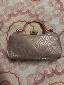 Elegant Clutch
