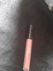Huda Beauty Lipstick