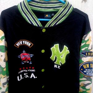 ⚫️🟢Varsity jacket