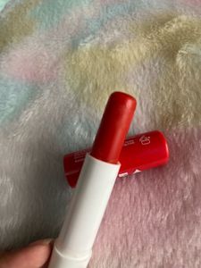 Nivea Strawberry Shine Lip Balm