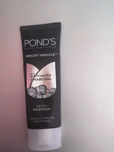 Pond's Bright Miracle Detox Face Wash