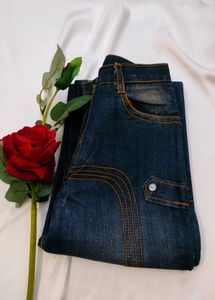 Straight Leg Jeans 👖✨