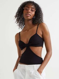 Black HnM cut out top