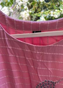 CLASSY DEGINER KURTA