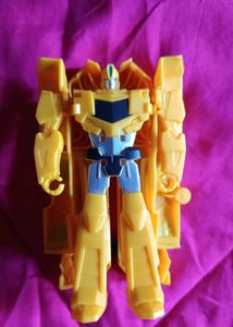 Transformers: Robots in Disguise Bumblebee Combine