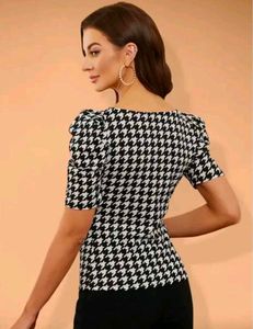 V-neck Puffed Sleeves Printed Black Stylish Top