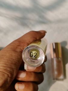 moist heist Lip Oil  - Swiss Beauty