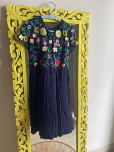 Globus Dress