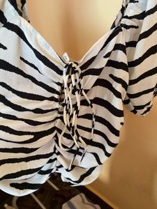 H&amp;M Zebra Print Tie Top
