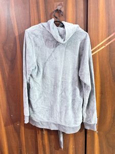 Cute Heart Graphic Sweatshirt