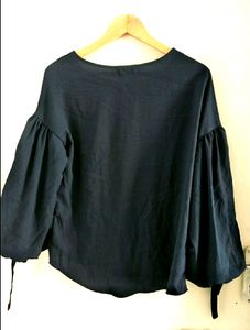Beautiful Over Size Balloon Sleeve Top