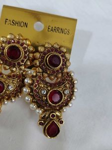 Earings And Locket(Pendant)