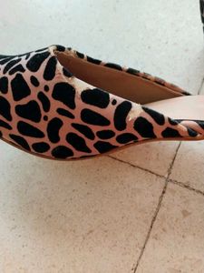 Giraffe Print Heels Pink In Colour