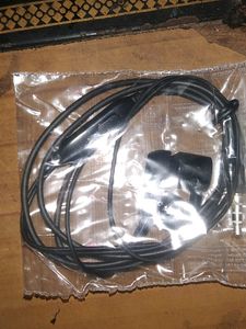 Wired Earphones (Brand New)