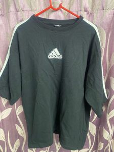 Adidas Black T-Shirt Down Shoulder