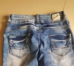 Blue Distressed Jean&#39;s For Women