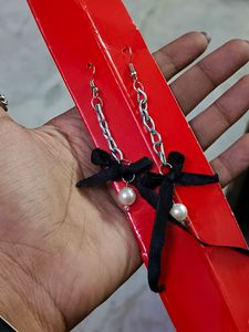 'Bow 'Down To Me Earrings
