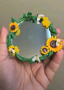 Mini Sunflower Mirror 🌻🪞
