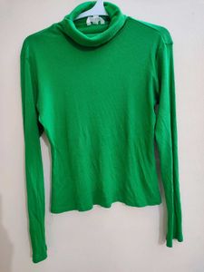 H&amp;m Green Turtleneck Top