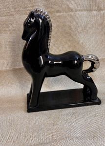 Home Center Black Horse Showpiece