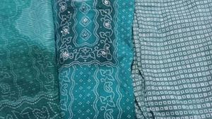 Teal Bandhani Dress Material
