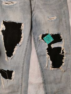 😌🤌Ripped Light Wash Jeans😌🤌