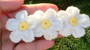 Unique Medium Flower Clip