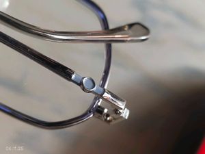 Stylish Geometric Frame Glasses