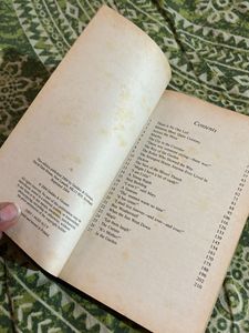 The Secret Garden by Frances Hodgson Burnett