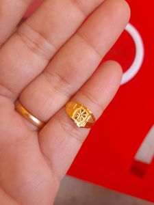 Gold Children&#39;s Ring