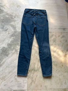 H&amp;M Dark Blue Skinny Curvy Jeggings