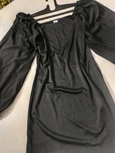 Black Bodycon Puffed Sleeves Dress