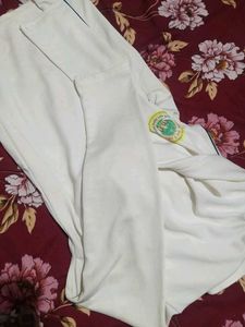 White Tracksuit - Cozy &amp; Stylish