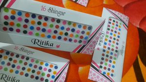 COLOURFUL BINDI