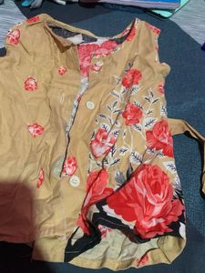 Floral Button-Up Tank